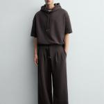 INTERLOCK PLEATED LABEL TROUSERS