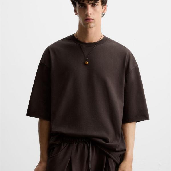 OVERSIZED FIT T-SHIRT