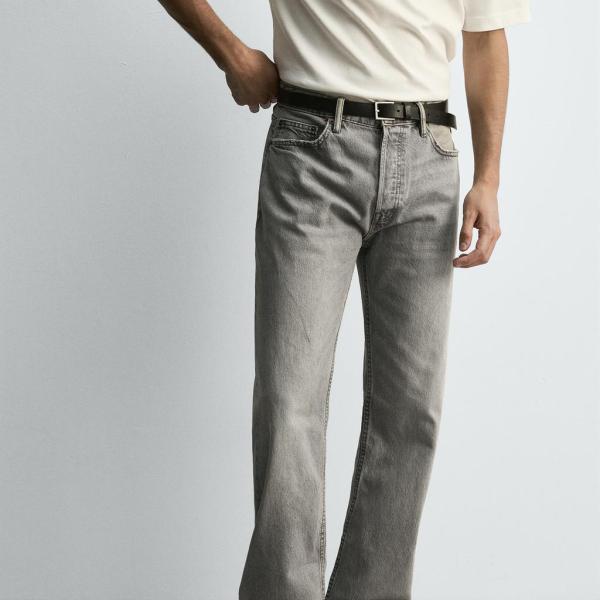 STRAIGHT FIT JEANS