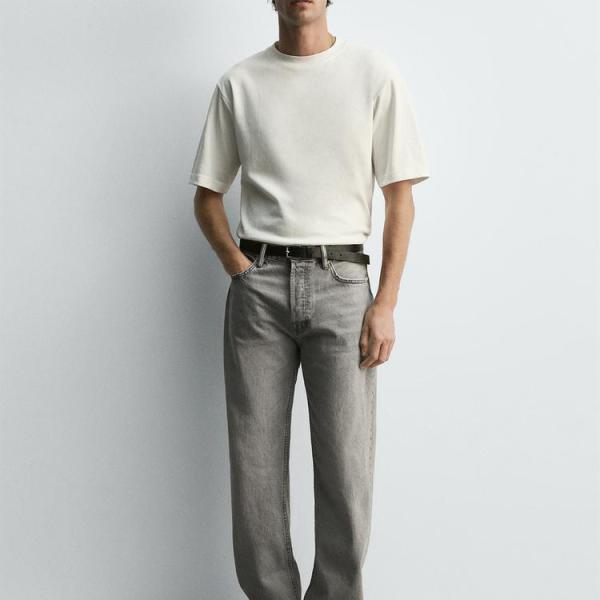 STRAIGHT FIT JEANS