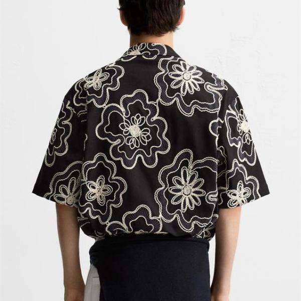 TEXTURED EMBROIDERY SHIRT