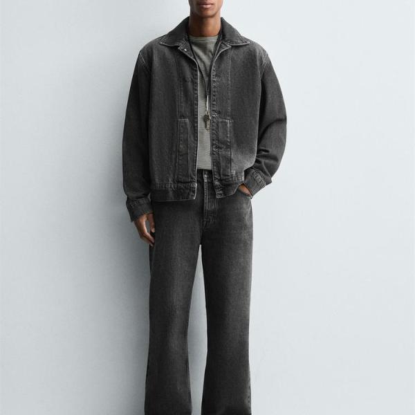 STRAIGHT-LEG JEANS