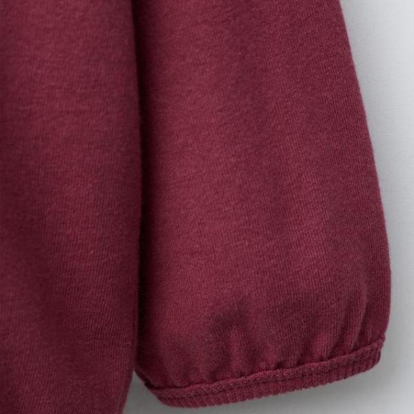 CONTRAST EMBROIDERY T-SHIRT