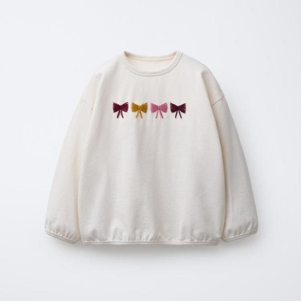 CONTRAST EMBROIDERY T-SHIRT