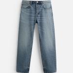 STRAIGHT FIT JEANS