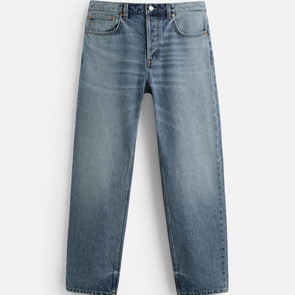 STRAIGHT FIT JEANS