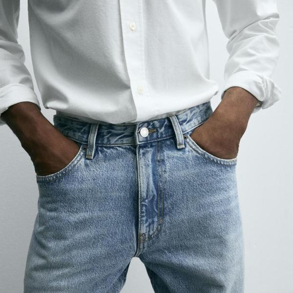 SLIM TAPERED FIT JEANS