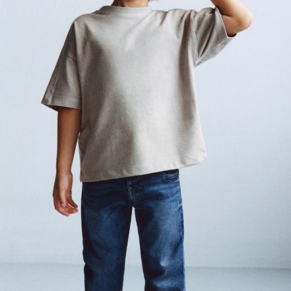 STRAIGHT FIT JEANS