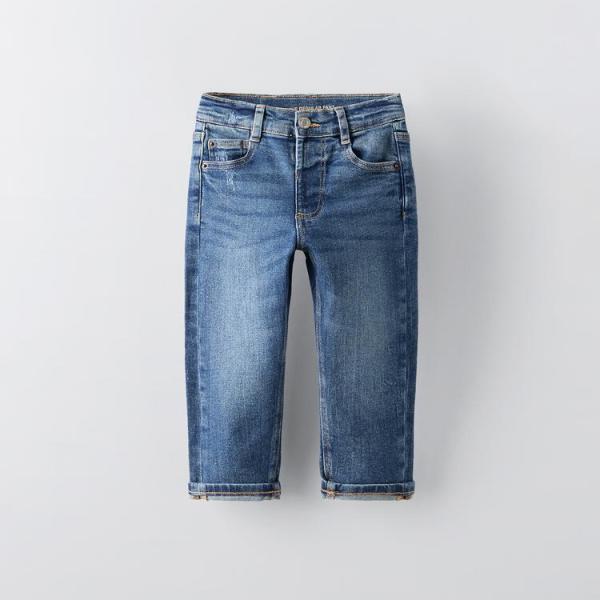 STRAIGHT FIT JEANS