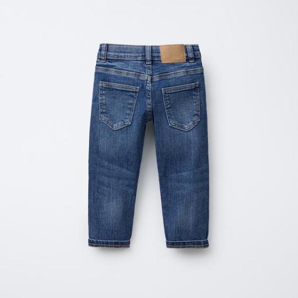 STRAIGHT FIT JEANS