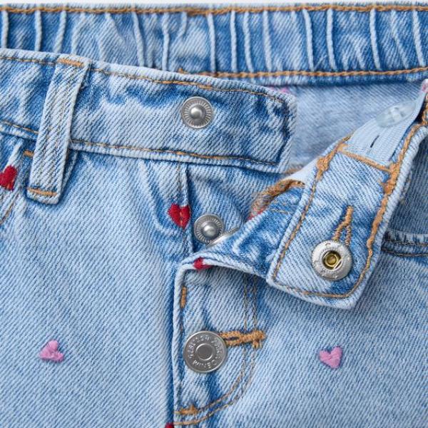 HIGH-WAIST DENIM BERMUDA SHORTS WITH EMBROIDERED HEARTS