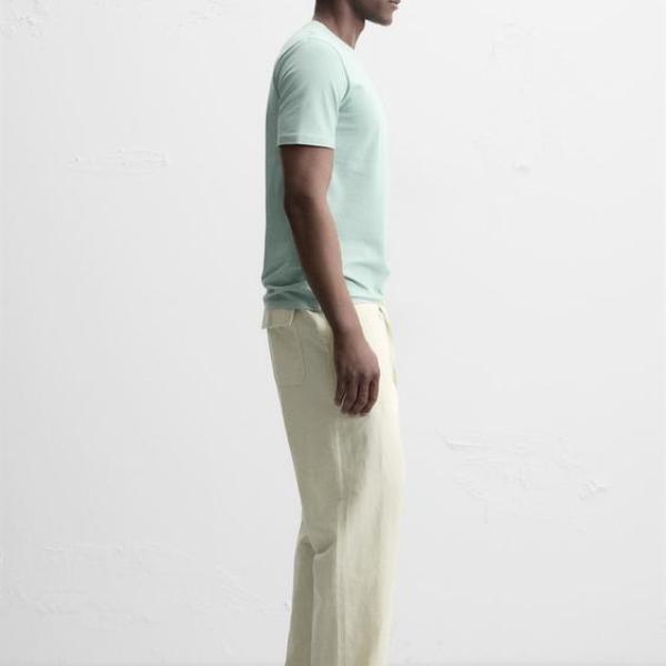 BASIC SLIM FIT T-SHIRT