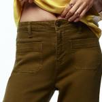 HIGH-WAIST JEANS WITH PATCH POCKETS