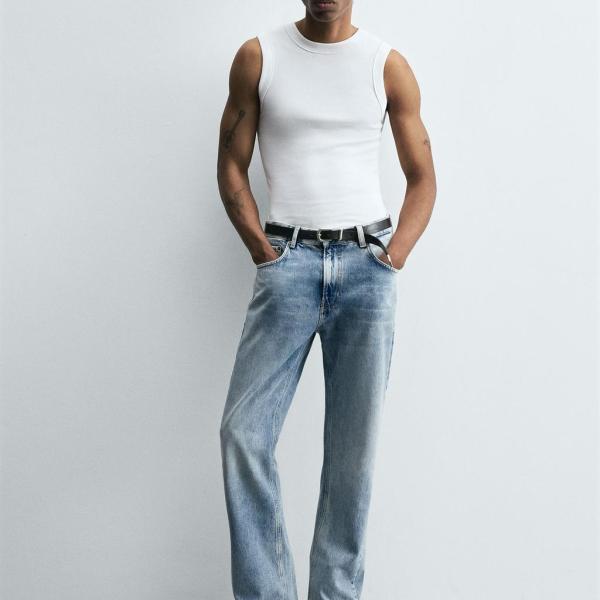 FLARE FIT JEANS