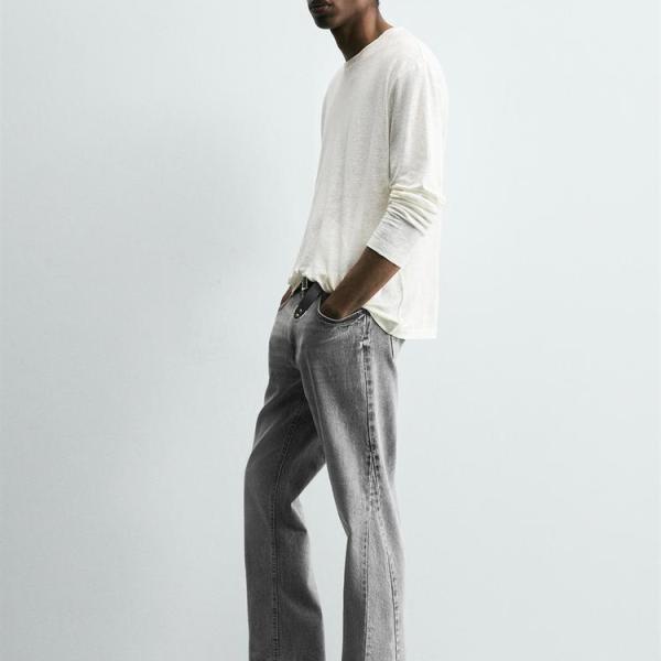 FLARE FIT JEANS