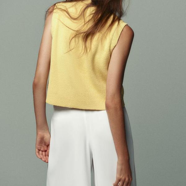 PLAIN KNIT TOP