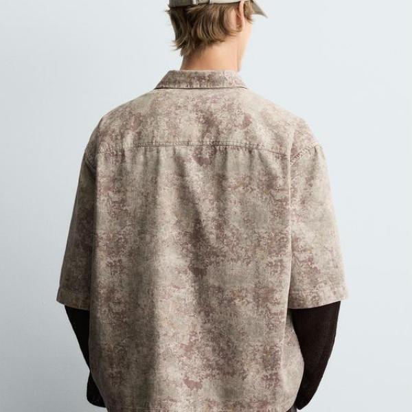 RELAXED FIT ABSTRACT PRINT SHIRT