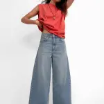 Mid Wash Baggy Jeans